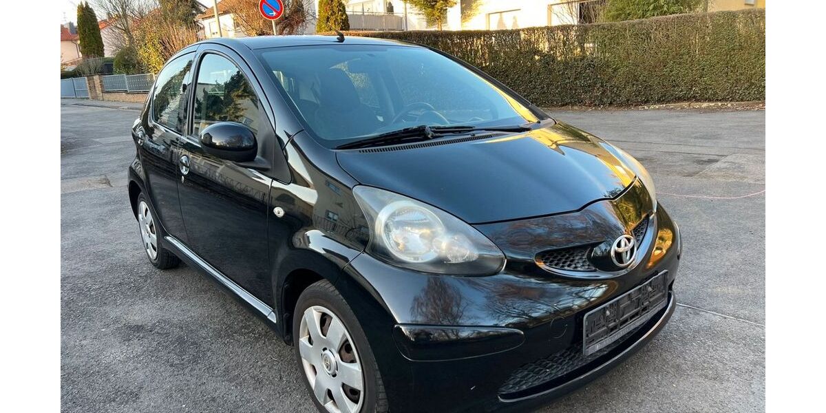 Toyota Aygo (X) 145.000 km 1.999 &euro; Frankfurt am Main 65760