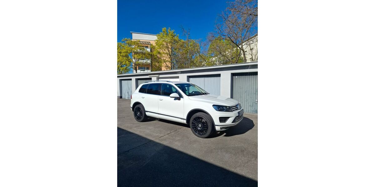 VW Touareg 239.000 km 17.000 &euro; Kelsterbach 65451
