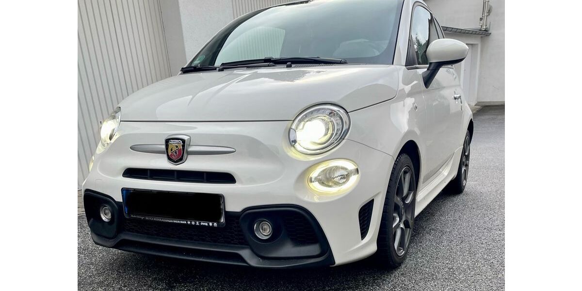 Abarth 595 54.000 km 14.500 &euro; Frankfurt am Main 65936