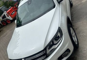VW Tiguan 156.000 km 14.800 &euro; Offenbach 63065