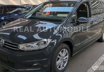 VW Touran 189.000 km 16.300 &euro; Frankfurt am Main 65933