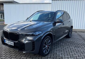 BMW X5 10.853 km 117.099 &euro; Hainburg 63512