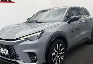 Lexus LBX 15.000 km 37.490 &euro; Frankfurt 60314