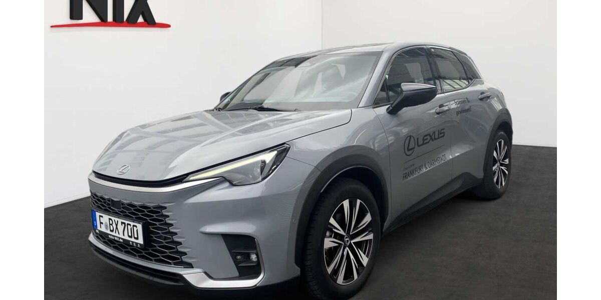 Lexus LBX 15.000 km 37.490 &euro; Frankfurt 60314