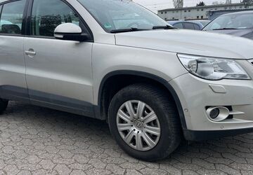 VW Tiguan 200.986 km 7.999 &euro; Frankfurt am Main 65933