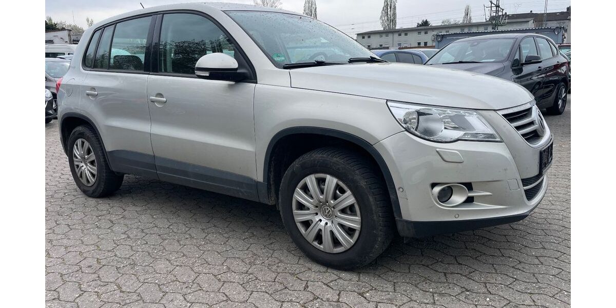 VW Tiguan 200.986 km 7.999 &euro; Frankfurt am Main 65933