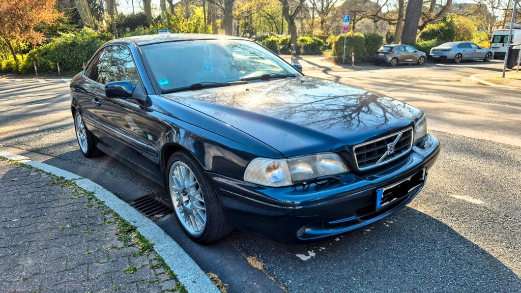 Volvo C70 293.000 km 8.990 &euro; Frankfurt 60313