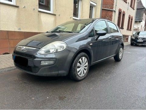 Fiat Punto Evo 141.327 km 2.500 &euro; Hanau 63456