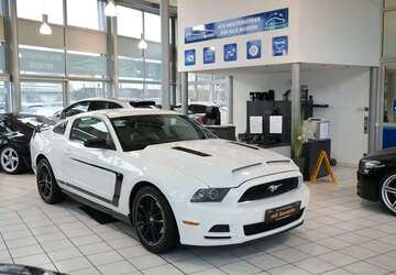 Ford Mustang 176.806 km 15.500 &euro; Obertshausen 63179