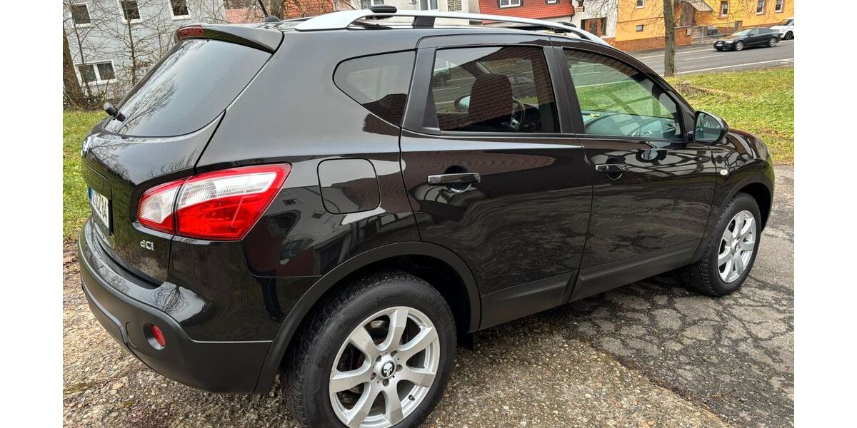 Nissan Qashqai 181.000 km 9.500 &euro; Offenbach am Main 63073