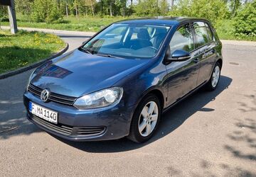 VW Golf 176.000 km 5.100 &euro; Frankfurt am Main 65936