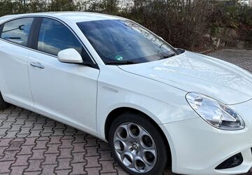 Alfa Romeo Giulietta 163.000 km 6.900 &euro; Frankfurt am Main 60314