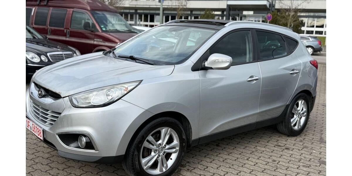 Hyundai ix35 274.258 km 5.399 &euro; Hanau 63452