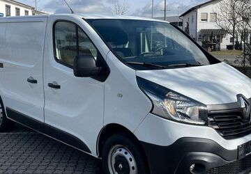 Renault Trafic 97.000 km 13.980 &euro; Langen 63225