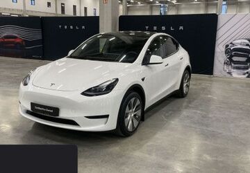 Tesla Model Y 37.608 km 34.300 &euro; Hanau 63457