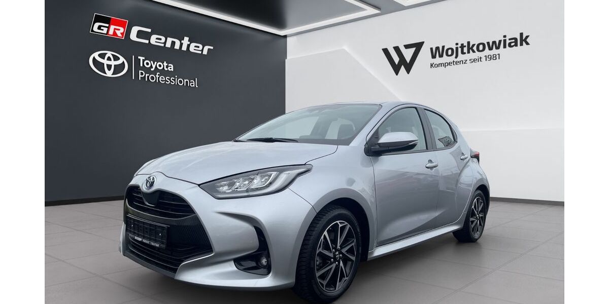 Toyota Yaris 12.500 km 19.890 &euro; Friedberg 61169