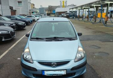 Honda Jazz 145.000 km 2.700 &euro; Frankfurt Am Main 60487