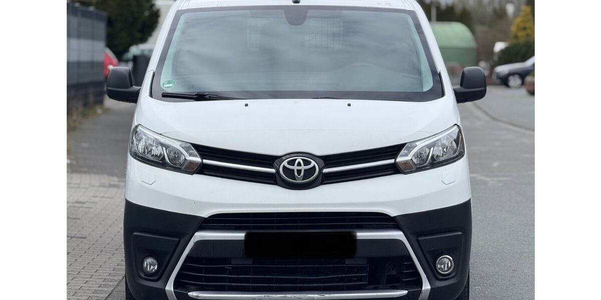 Toyota Proace (Verso) 179.000 km 10.450 &euro; Dieburg 64807