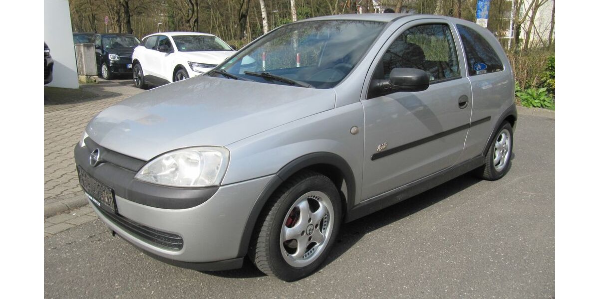 Opel Corsa 220.321 km 995 &euro; Schwalbach/Taunus 65824