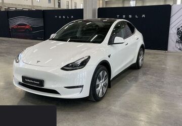 Tesla Model Y 83.962 km 35.400 &euro; Hanau 63457