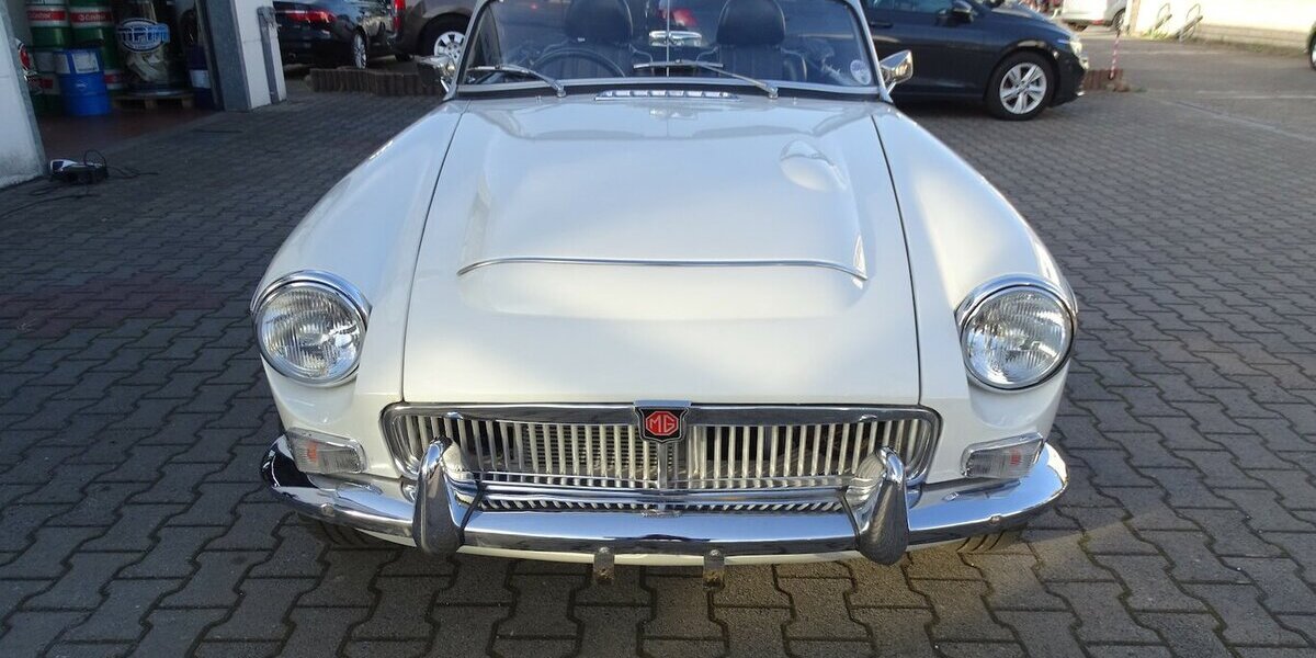 MG B Unikat V8 Alu Motor 2.195 km 22.990 &euro; Rodgau 63110