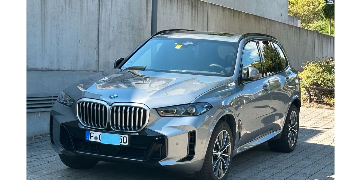 BMW X5 31.200 km 77.900 &euro; Frankfurt 60438