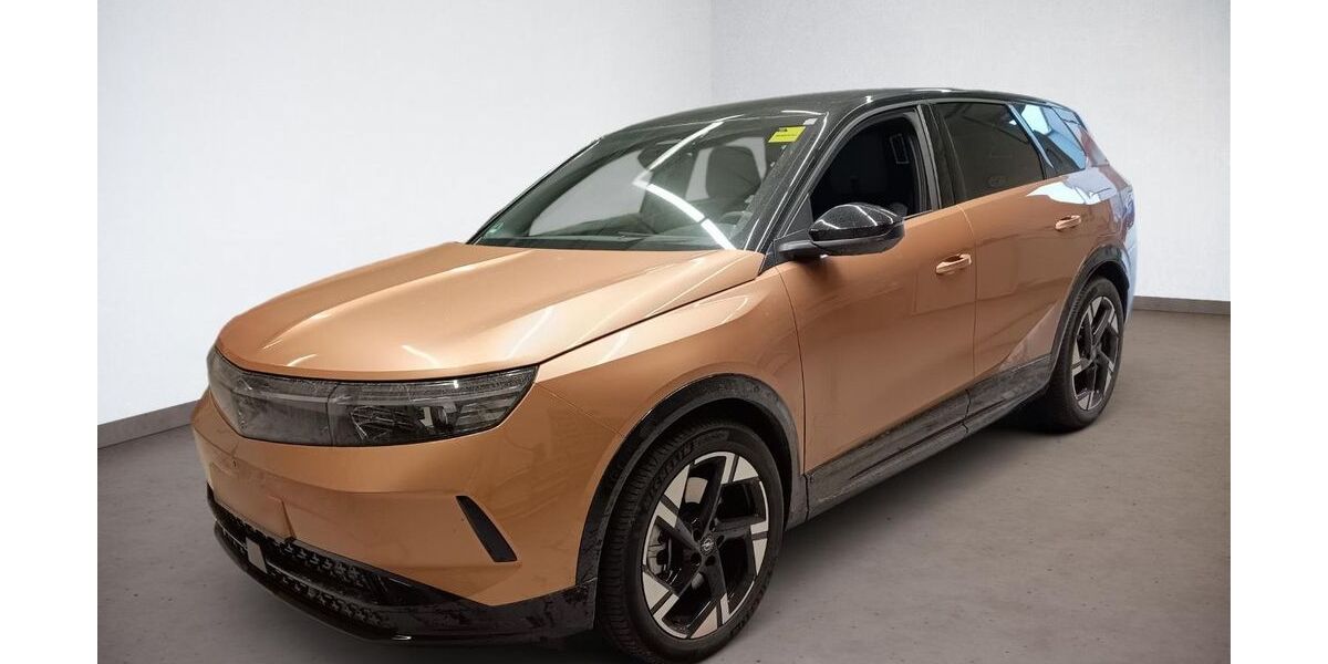 Opel Grandland (X) 9.200 km 38.900 &euro; Rüsselsheim 65428