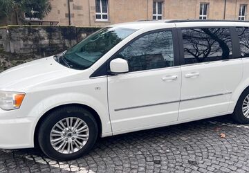 Lancia Voyager 203.000 km 10.500 &euro; Frankfurt 60318