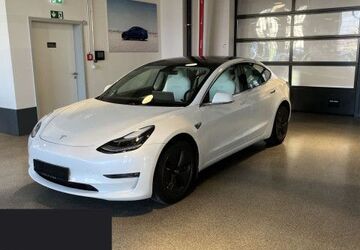 Tesla Model 3 83.218 km 25.900 &euro; Hanau 63457