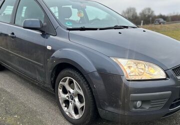 Ford Focus 158.000 km 2.699 &euro; Rossdorf 64380