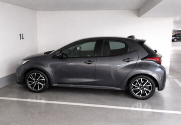 Toyota Yaris 22.000 km 20.500 &euro; Frankfurt am Main 60435