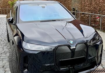 BMW iX 5.000 km 86.080 &euro; Kronberg 61476
