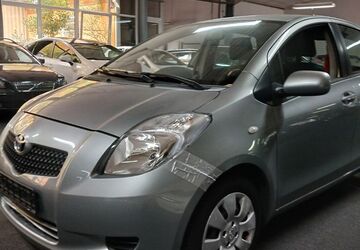 Toyota Yaris 169.000 km 3.200 &euro; Rüsselsheim 65428