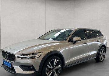 Volvo V60 Cross Country 22.118 km 36.750 &euro; Frankfurt am Main 60486