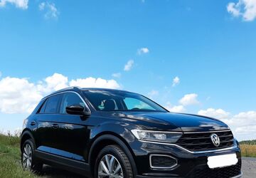 VW T-Roc 28.400 km 17.900 &euro; Frankfurt am Main 65929