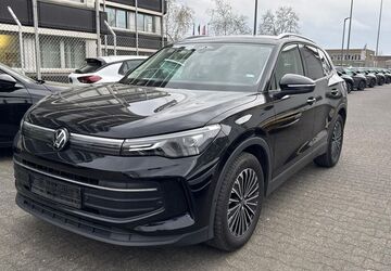 VW Tiguan 48.750 km 31.980 &euro; Rüsselsheim 65428