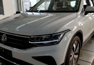 VW Tiguan 64.378 km 24.489 &euro; Darmstadt 64291