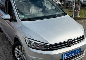 VW Touran 97.684 km 16.100 &euro; Offenbach 63071