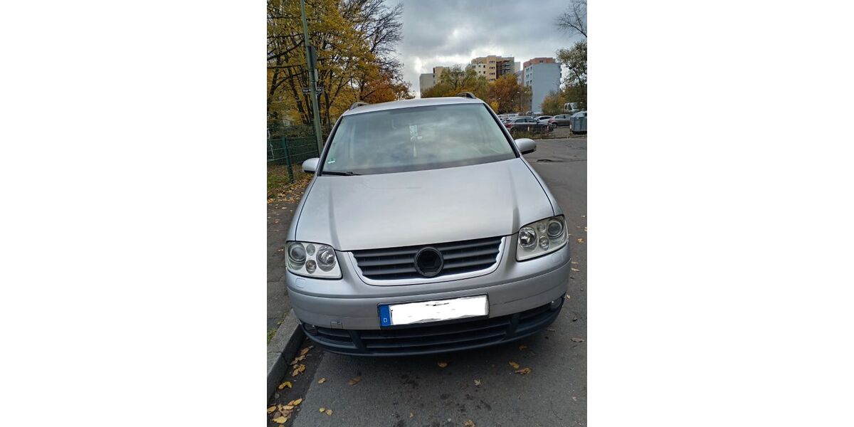 VW Touran 240.000 km 3.000 &euro; Offenbach am Main 63069