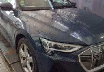 Audi e-tron 43.721 km 38.890 &euro; Hofheim 65719