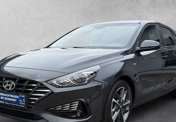 Hyundai i30 29.192 km 20.530 &euro; Rüsselsheim 65428