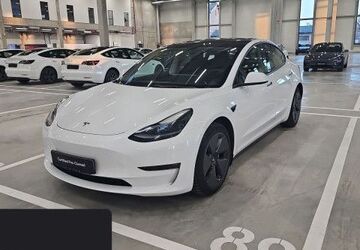 Tesla Model 3 66.048 km 28.600 &euro; Hanau 63457