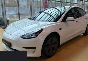 Tesla Model 3 70.373 km 25.900 &euro; Hanau 63457