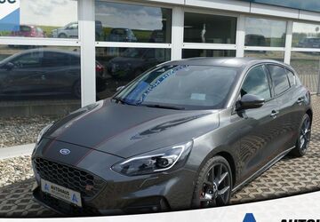 Ford Focus 38.431 km 24.650 &euro; Karben 61184