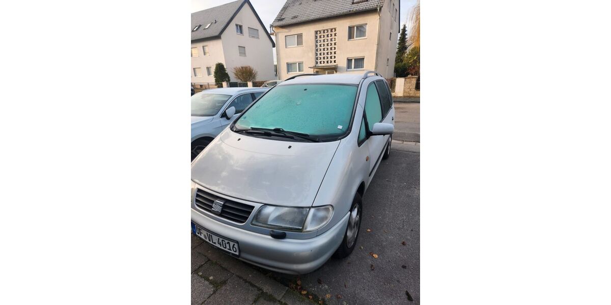 Seat Alhambra 89.000 km 3.999 &euro; Hanau 63456