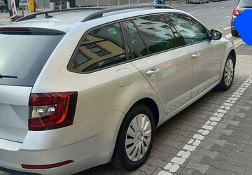 Skoda Octavia 293.000 km 9.500 &euro; Frankfurt 60486