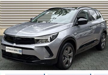 Opel Grandland (X) 11.518 km 21.680 &euro; Rüsselsheim 65428