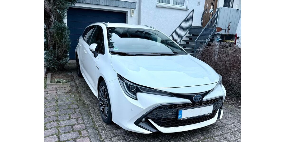 Toyota Corolla 60.000 km 19.900 &euro; Groß-Gerau 64521
