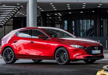 Mazda 3 3.000 km 28.590 &euro; Karben 61184