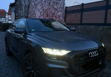 Audi Q8 180.000 km 41.000 &euro; Dietzenbach 63128